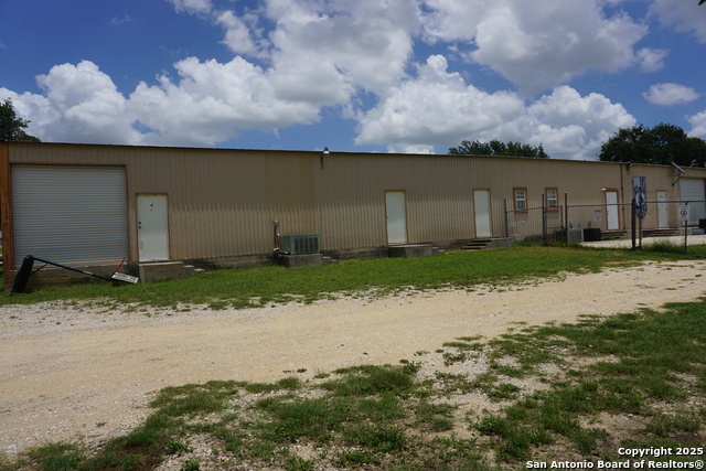 Listing photo id 17 for 9520 Us Hwy 87 3