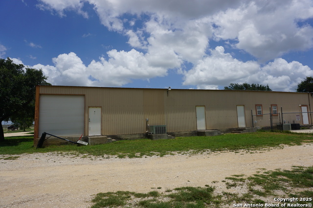 Listing photo id 19 for 9520 Us Hwy 87 3