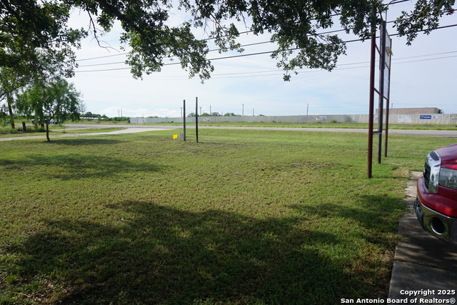Listing photo id 36 for 9520 Us Hwy 87 3