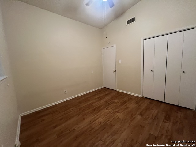 Image 19 of 27 For 1524 Shannon