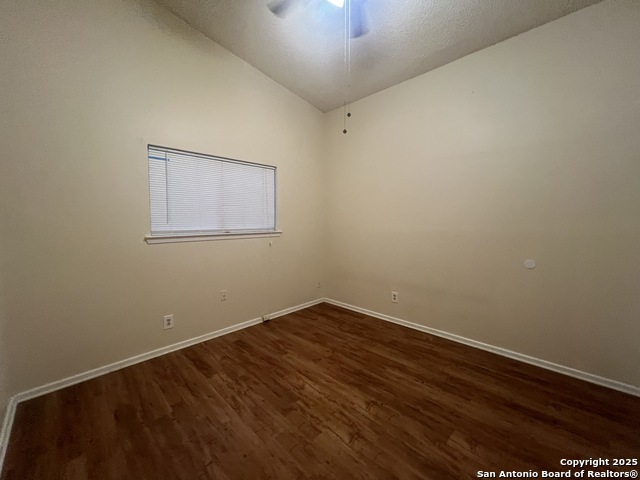 Image 20 of 27 For 1524 Shannon