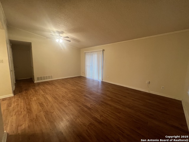 Image 3 of 27 For 1524 Shannon