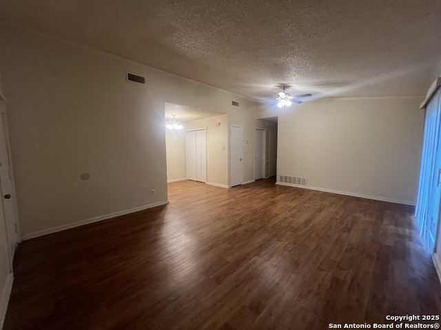 Image 4 of 27 For 1524 Shannon