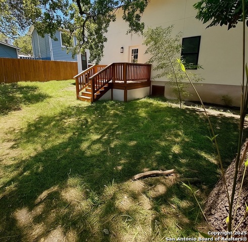 Image 16 of 17 For 455 Hackberry S