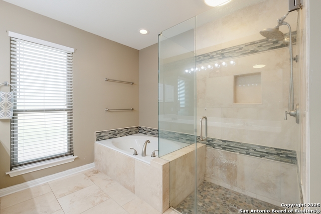 Image 13 of 22 For 25102 Arrow Glen