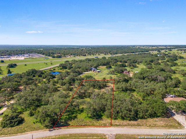 Listing photo id 6 for 163 Palomino Trail