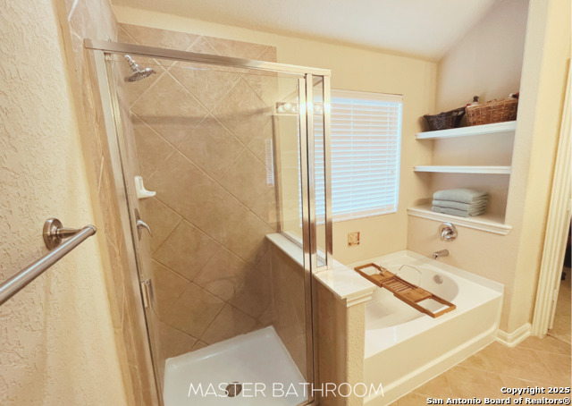 Listing photo id 9 for 4018 Matson Mnr