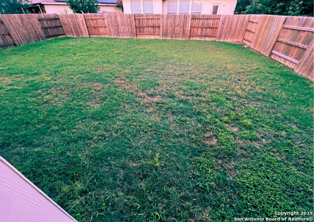 Listing photo id 14 for 4018 Matson Mnr