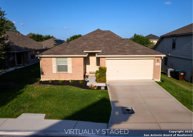 Listing photo id 0 for 4018 Matson Mnr
