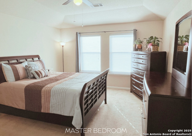 Listing photo id 6 for 4018 Matson Mnr