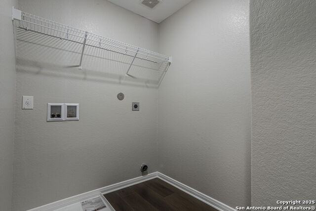 Listing photo id 16 for 6742 Sabinal