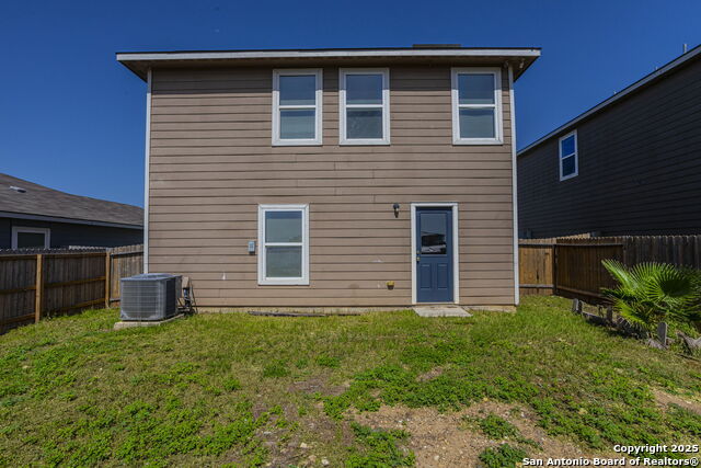 Listing photo id 17 for 6742 Sabinal