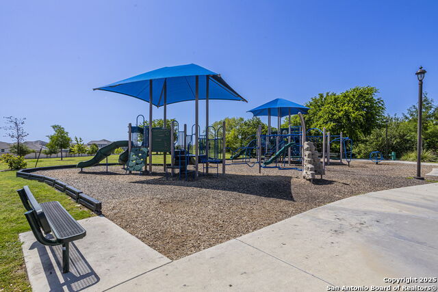 Listing photo id 25 for 6742 Sabinal