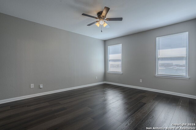 Listing photo id 7 for 6742 Sabinal