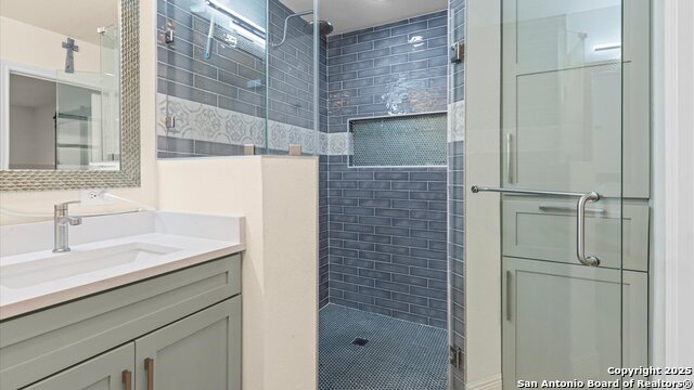 Listing photo id 18 for 1069 Ivy Lane
