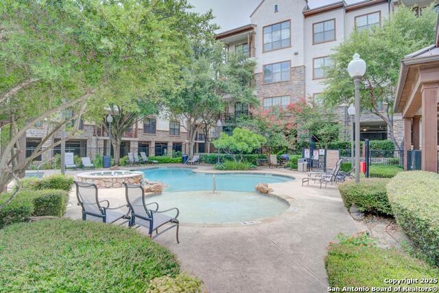 Image 23 of 24 For 7342 Oak Manor  4210