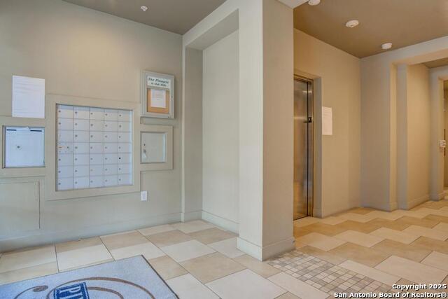 Image 4 of 24 For 7342 Oak Manor  4210