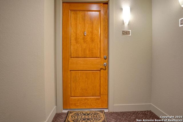 Image 5 of 24 For 7342 Oak Manor  4210