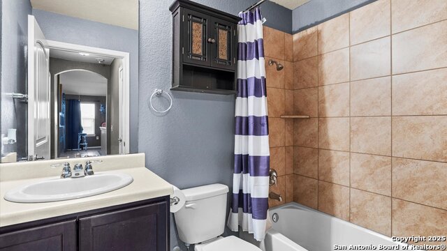 Image 18 of 31 For 702 Pelican Point