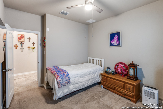 Image 20 of 26 For 8211 Breezy Cv