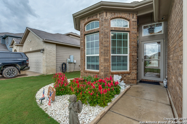 Image 5 of 26 For 8211 Breezy Cv