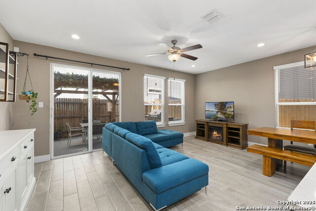Image 12 of 38 For 7934 Teak Ln