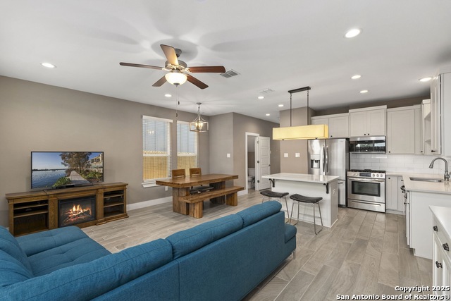 Image 13 of 38 For 7934 Teak Ln