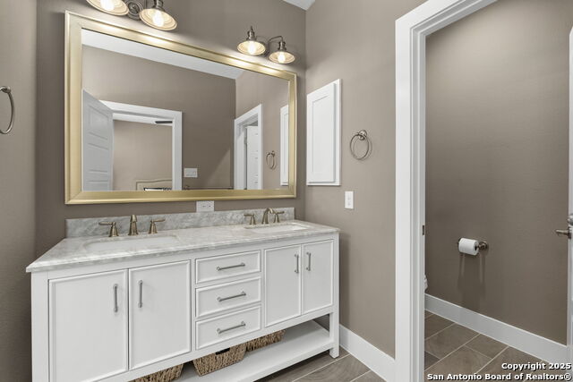 Image 26 of 38 For 7934 Teak Ln