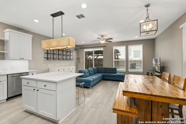 Image 9 of 38 For 7934 Teak Ln