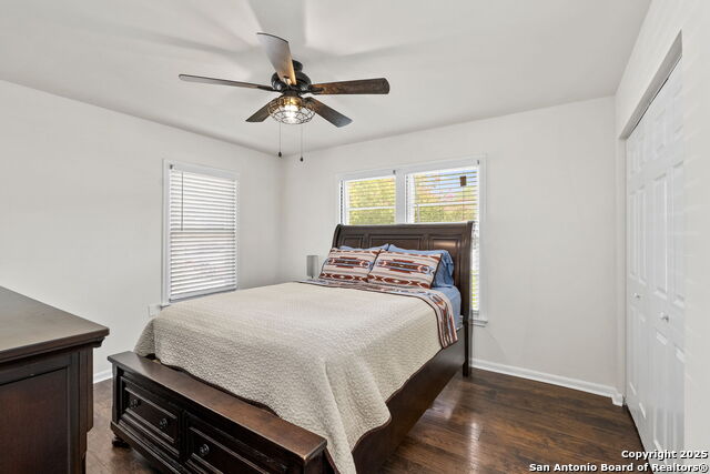 Listing photo id 14 for 227 Anton Dr