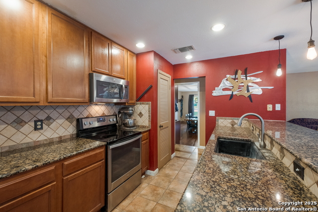 Image 10 of 24 For 6010 Merrimac Cove