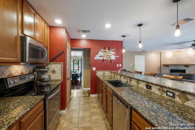 Image 11 of 24 For 6010 Merrimac Cove