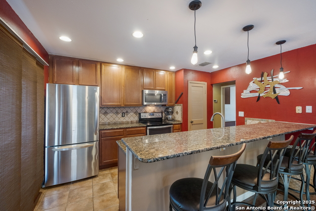 Image 9 of 24 For 6010 Merrimac Cove