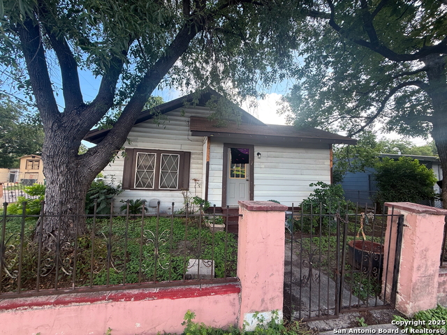 Details for 1239 Division Ave, San Antonio, TX 78225