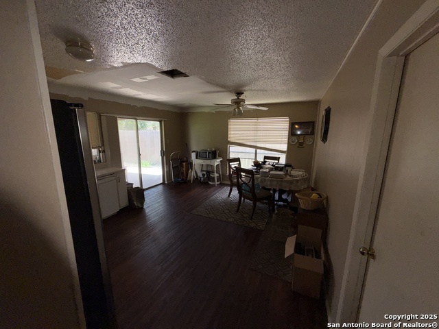 Image 16 of 23 For 2802 Lakebriar