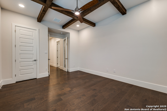 Listing photo id 14 for 3826 Luz Del Faro