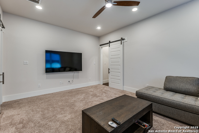 Listing photo id 16 for 3826 Luz Del Faro