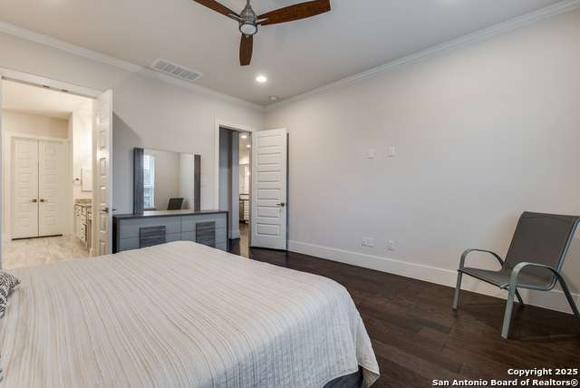 Listing photo id 19 for 3826 Luz Del Faro