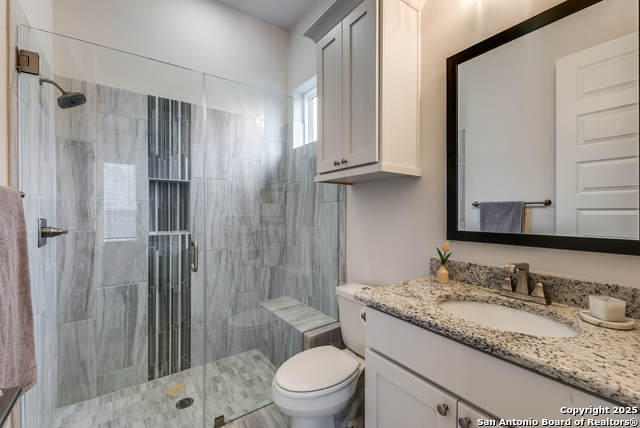 Listing photo id 30 for 3826 Luz Del Faro