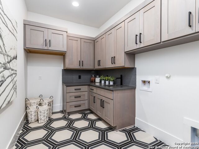 Listing photo id 21 for 764 West Ansley Frst Street