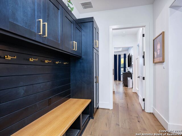 Listing photo id 22 for 764 West Ansley Frst Street