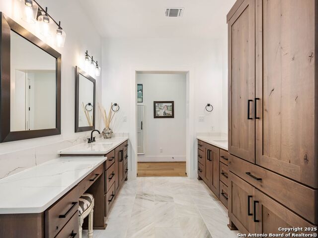 Listing photo id 27 for 764 West Ansley Frst Street