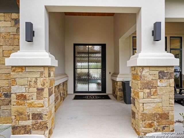 Listing photo id 5 for 764 West Ansley Frst Street