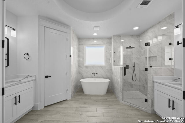 Listing photo id 29 for 113 Hidden Cove