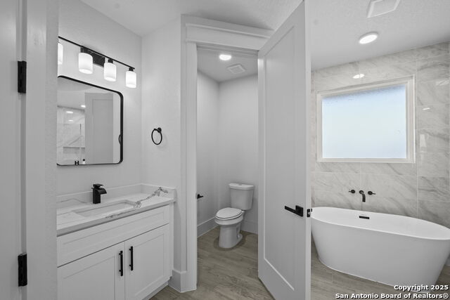 Listing photo id 34 for 113 Hidden Cove