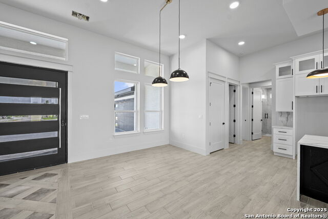 Listing photo id 7 for 113 Hidden Cove