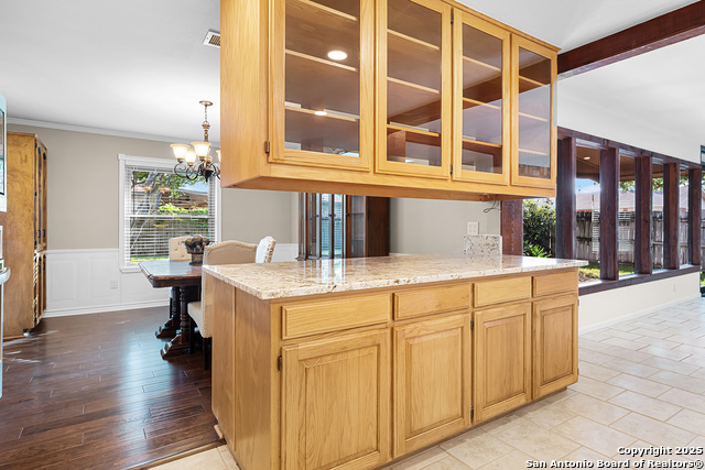 Image 10 of 42 For 221 Tanglewood W