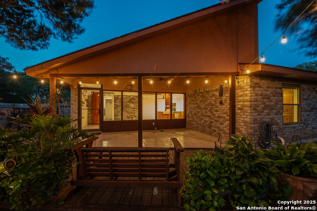 Image 31 of 42 For 221 Tanglewood W