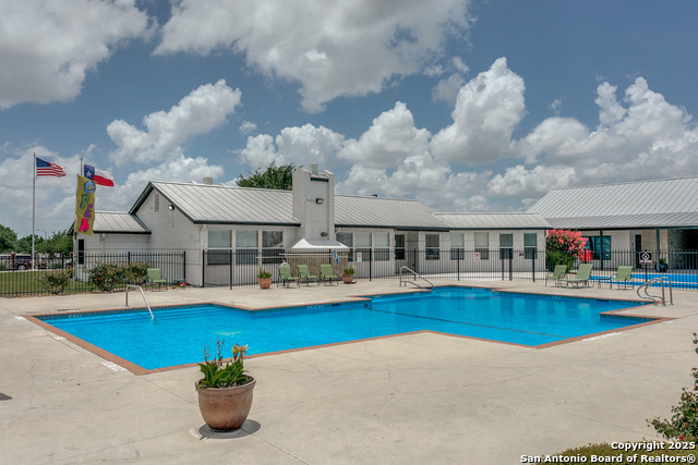 Image 23 of 25 For 7151 Woodlake Pkwy  271