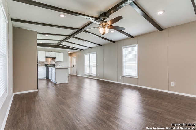 Image 7 of 25 For 7151 Woodlake Pkwy  271